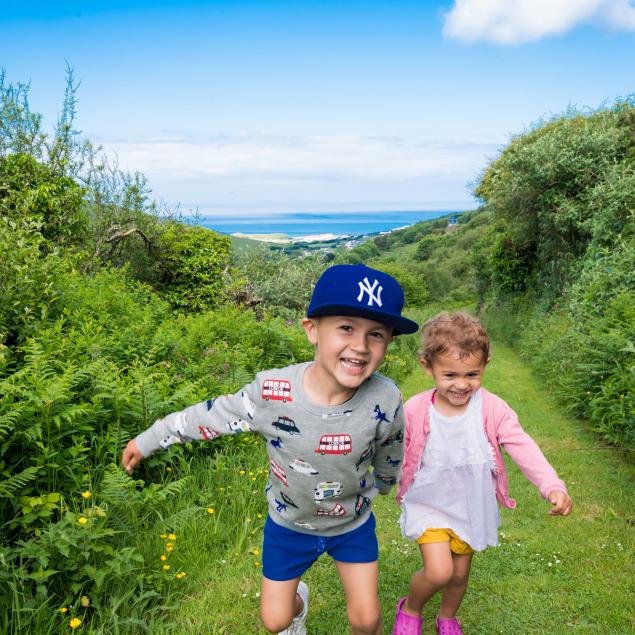 Walk to Beach from Woolacombe Sands Holiday Park Devon