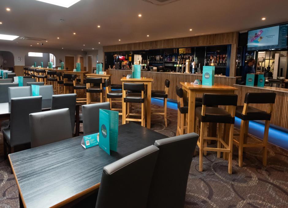 Woolacombe Sands Holiday Park Clubhouse Bar