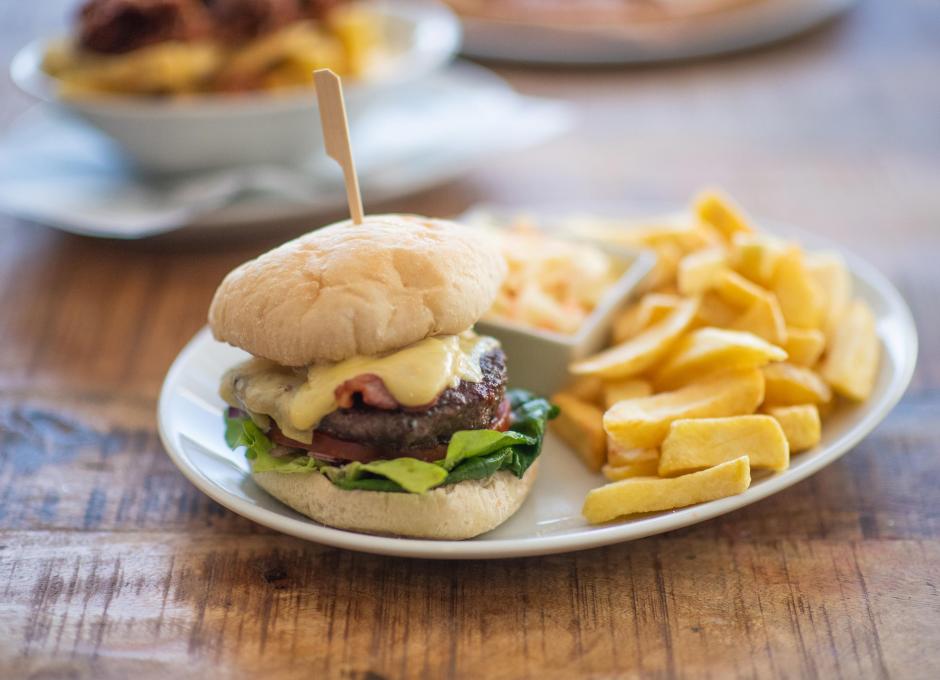 Woolacombe Sands Holiday Park Burger in the Clubhouse Bar